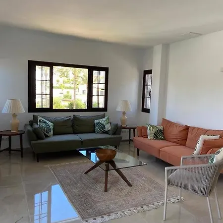 Nueva Andalucia Designer Penthouse Апартаменты