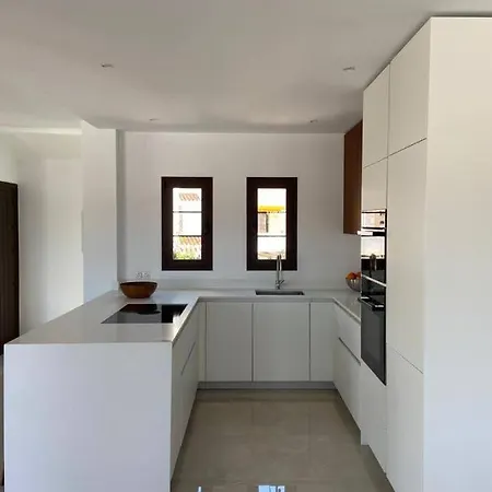 Апартаменты Nueva Andalucia Designer Penthouse *