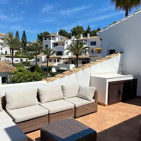 Nueva Andalucia Designer Penthouse Апартаменты